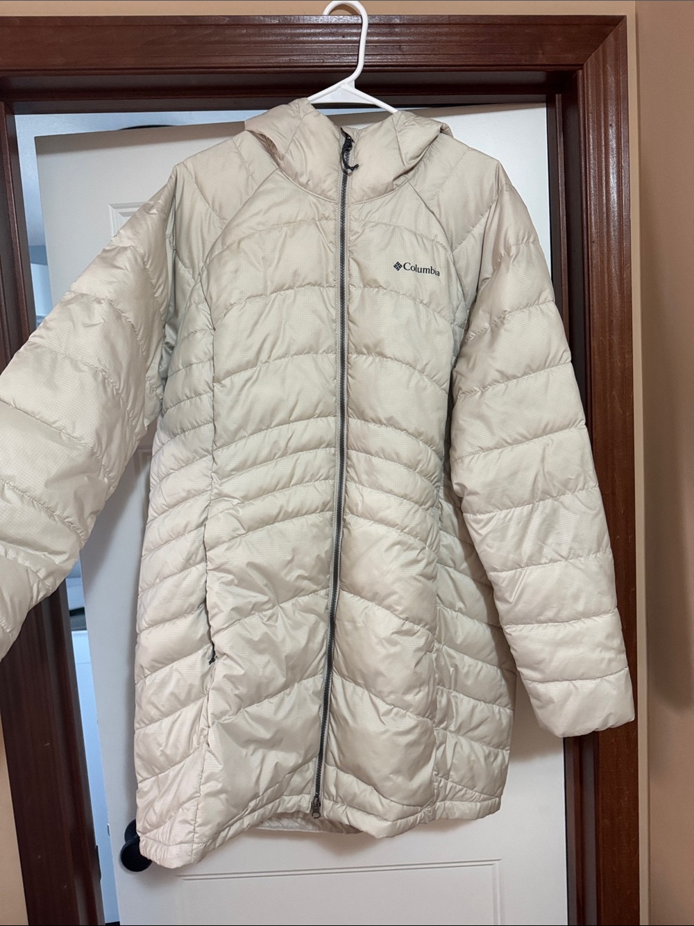 Columbia Women's Cream Plus Size Hooded Packable Puffer Jacket